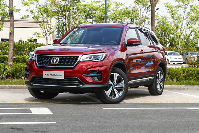 当性能遇上性价比 长安CS75 PHEV/比亚迪宋DM怎么选？